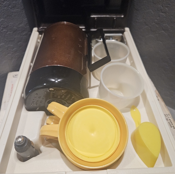 Vtg mcm Kar 'n  home Portable Coffee Maker Travel & Home Montgomery Ward - Picture 4 of 7